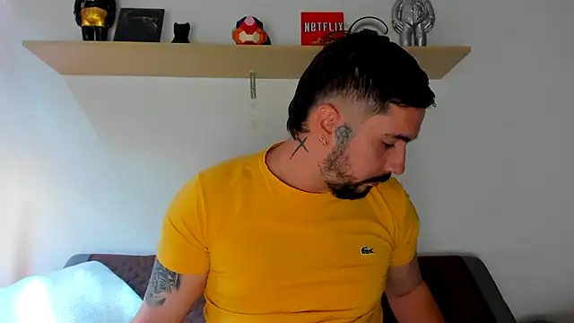 camilo restrepo21 online show from 14, 1, 2025