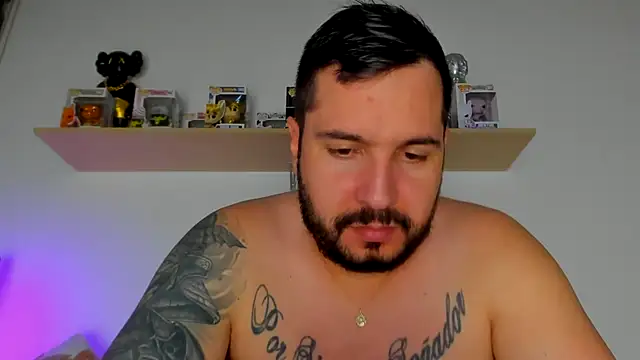 camilo restrepo21 online show from 15, 2, 2026