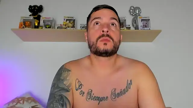 camilo restrepo21 online show from 25, 2, 2026