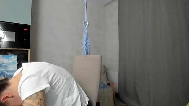 why again me online show from 13, 10, 2025