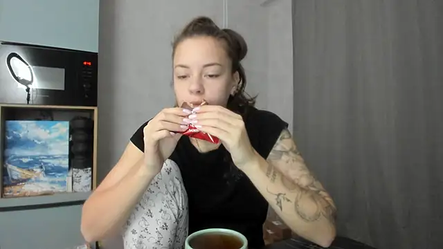 why again me online show from 21, 11, 2025