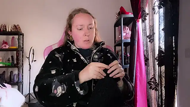 kisicaxx online show from 11, 2, 2026