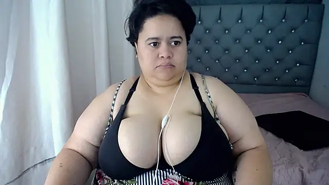 Snapshot of hotlesby4uxxx chatting on 16, 12, 2024 hotlesby4uxxx online show from 16, 12, 2024