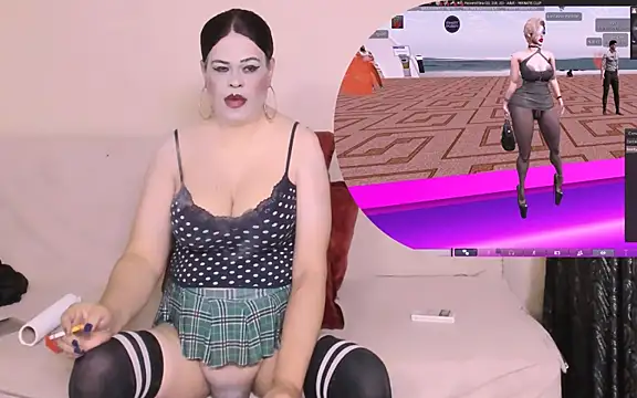 Snapshot of MissDirtyTina chatting on 22, 9, 2025 MissDirtyTina online show from 22, 9, 2025