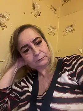 Irina2909xh online show from 7, 2, 2025