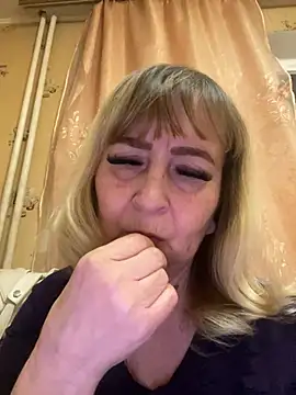 Irina2909xh online show from 20, 2, 2025