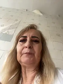 Snapshot of Irina2909@xh chatting on 13, 10, 2025 Irina2909xh online show from 13, 10, 2025