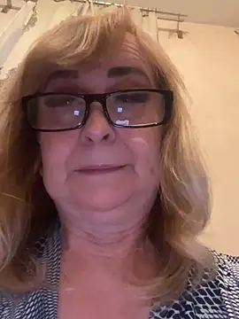 Snapshot of Irina2909@xh chatting on 31, 10, 2025 Irina2909xh online show from 31, 10, 2025