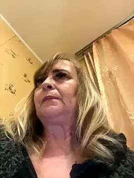 Snapshot of Irina2909@xh chatting on 4, 11, 2025 Irina2909xh online show from 4, 11, 2025