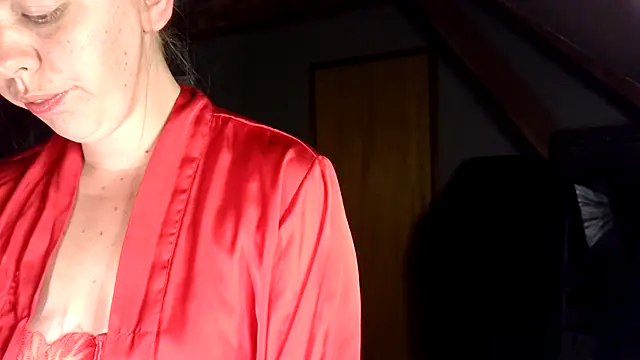 MissGirly online show from 10, 9, 2025