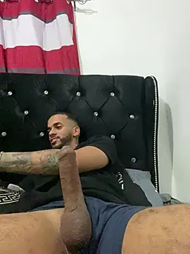 Moodxxx00 online show from 4, 3, 2025