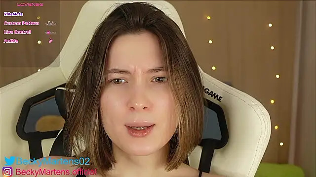 Snapshot of BeckyMartens chatting on 3, 12, 2024 BeckyMartens online show from 3, 12, 2024
