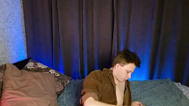 Snapshot of arlekincrop chatting on 3, 12, 2024 arlekincrop online show from 3, 12, 2024