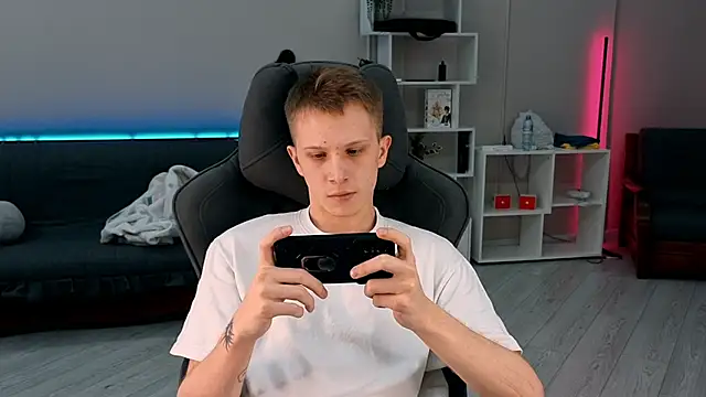 Snapshot of arlekincrop chatting on 23, 9, 2025 arlekincrop online show from 23, 9, 2025