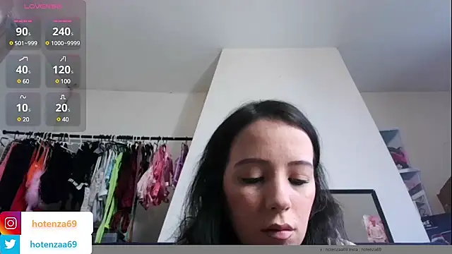 Snapshot of Hotenza69 chatting on 6, 2, 2025 Hotenza69 online show from 6, 2, 2025