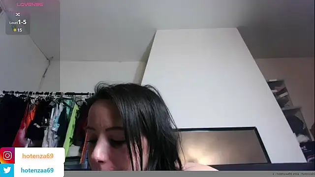 Snapshot of Hotenza69 chatting on 3, 3, 2025 Hotenza69 online show from 3, 3, 2025