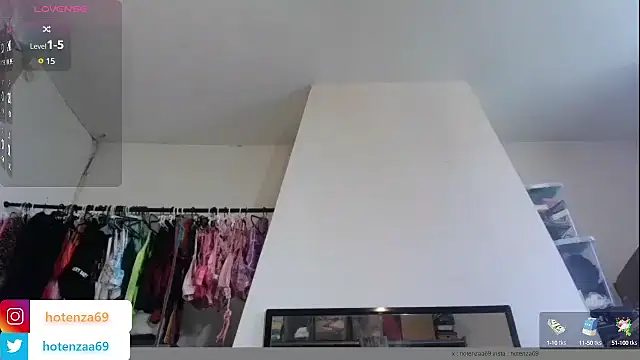 Snapshot of Hotenza69 chatting on 11, 3, 2025 Hotenza69 online show from 11, 3, 2025