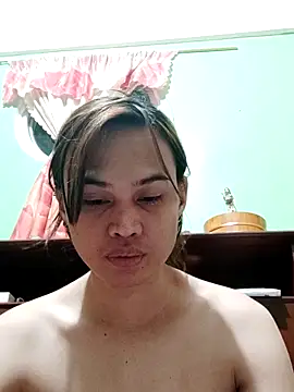 QueenSoreal online show from 15, 11, 2025