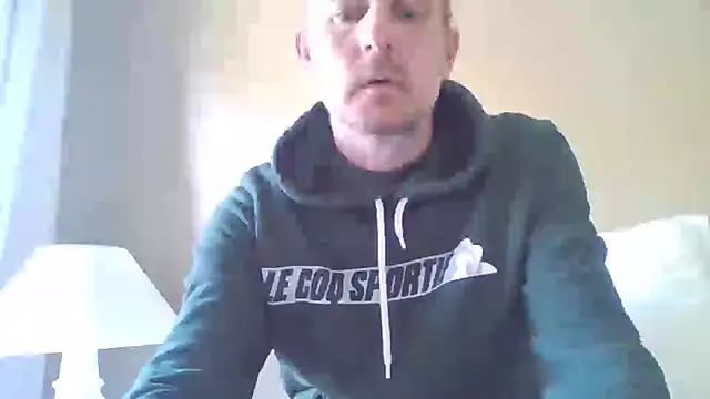 Snapshot of verylargecock chatting on 12, 9, 2025 verylargecock online show from 12, 9, 2025