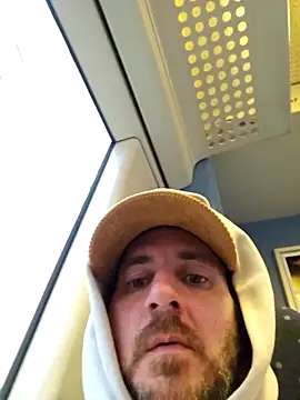 Snapshot of verylargecock chatting on 7, 11, 2025 verylargecock online show from 7, 11, 2025