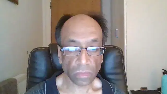 Snapshot of rauncher1 chatting on 4, 3, 2026 rauncher1 online show from 4, 3, 2026