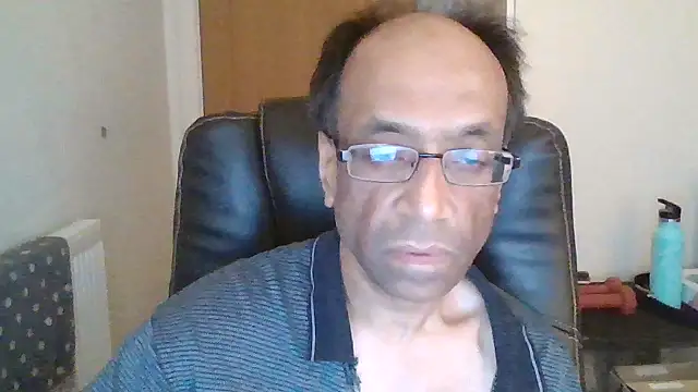 Snapshot of rauncher1 chatting on 6, 3, 2026 rauncher1 online show from 6, 3, 2026