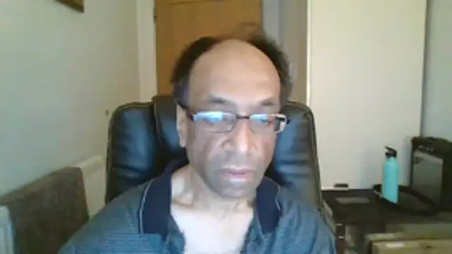 Snapshot of rauncher1 chatting on 8, 3, 2026 rauncher1 online show from 8, 3, 2026