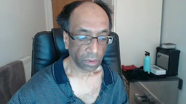 Snapshot of rauncher1 chatting on 19, 3, 2026 rauncher1 online show from 19, 3, 2026