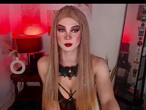 Snapshot of MagneticBeauty chatting on 1, 10, 2025 MagneticBeauty online show from 1, 10, 2025