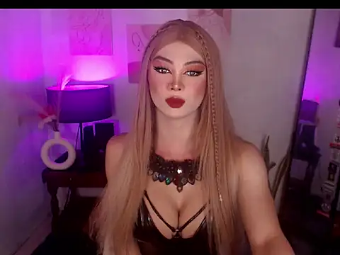Snapshot of MagneticBeauty chatting on 5, 10, 2025 MagneticBeauty online show from 5, 10, 2025