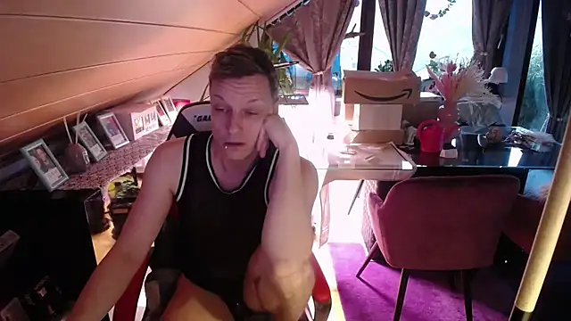 Snapshot of LackAddicted chatting on 22, 3, 2025 LackAddicted online show from 22, 3, 2025