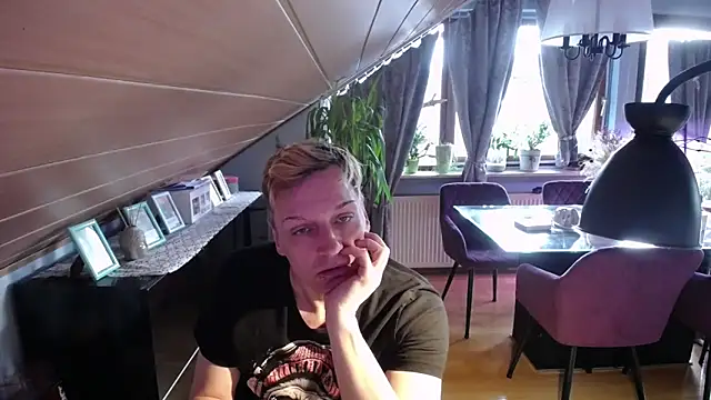 Snapshot of LackAddicted chatting on 21, 3, 2026 LackAddicted online show from 21, 3, 2026