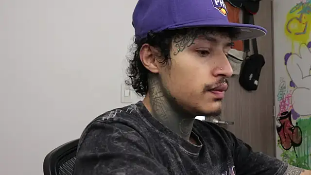 trieone online show from 23, 2, 2026