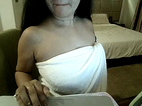 yourradhika online show from 9, 1, 2025