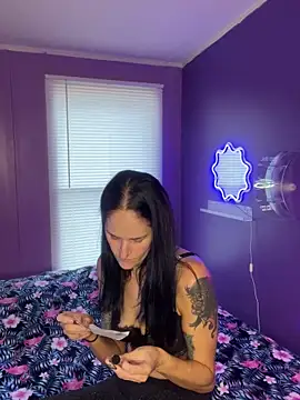 lolabunny9 online show from 20, 12, 2024