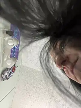 lolabunny9 online show from 12, 1, 2025