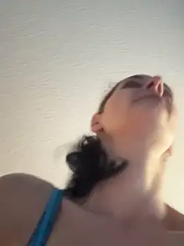 lolabunny9 online show from 11, 9, 2025