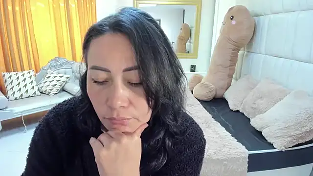 gaby trent online show from 12, 11, 2025