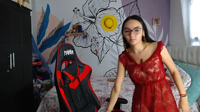 LinzyBaner online show from 4, 1, 2025