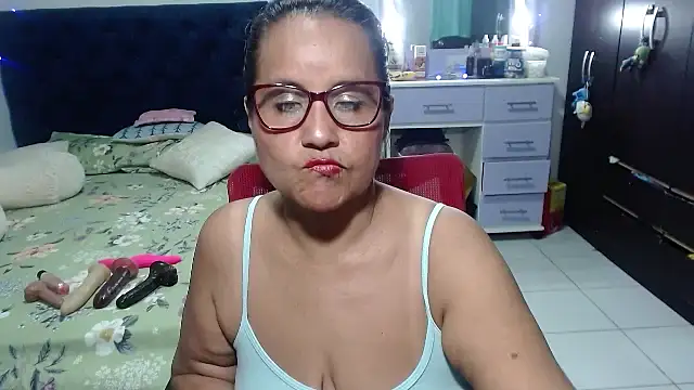 pervert mommy  online show from 22, 2, 2026