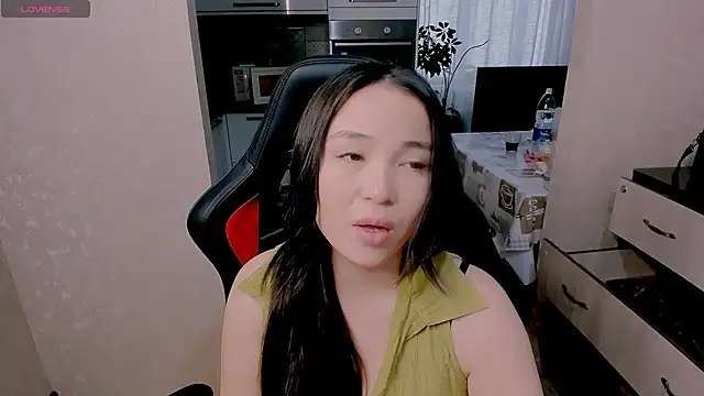 AyaMoon online show from 18, 11, 2025