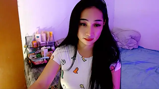 SweetLilly 18 online show from 1, 11, 2025