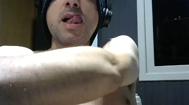 Snapshot of gauchors20 chatting on 18, 2, 2025 gauchors20 online show from 18, 2, 2025