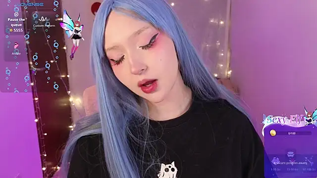 KuroChan420 online show from 17, 12, 2025