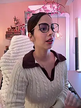 Zoe Bae online show from 6, 2, 2026