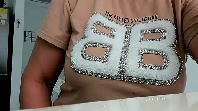 Snapshot of SexyCaitlynHot chatting on 3, 11, 2025 SexyCaitlynHot online show from 3, 11, 2025