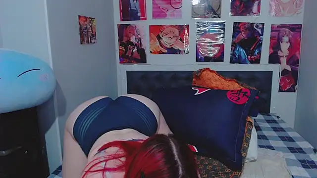 Snapshot of MikaMoonn chatting on 25, 12, 2024 MikaMoonn online show from 25, 12, 2024