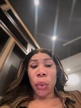 Snapshot of Belle___ chatting on 2, 2, 2025 Belle online show from 2, 2, 2025