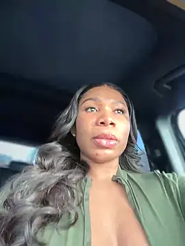 Snapshot of Belle___ chatting on 8, 2, 2025 Belle online show from 8, 2, 2025