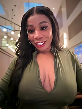 Snapshot of Belle___ chatting on 1, 11, 2025 Belle online show from 1, 11, 2025